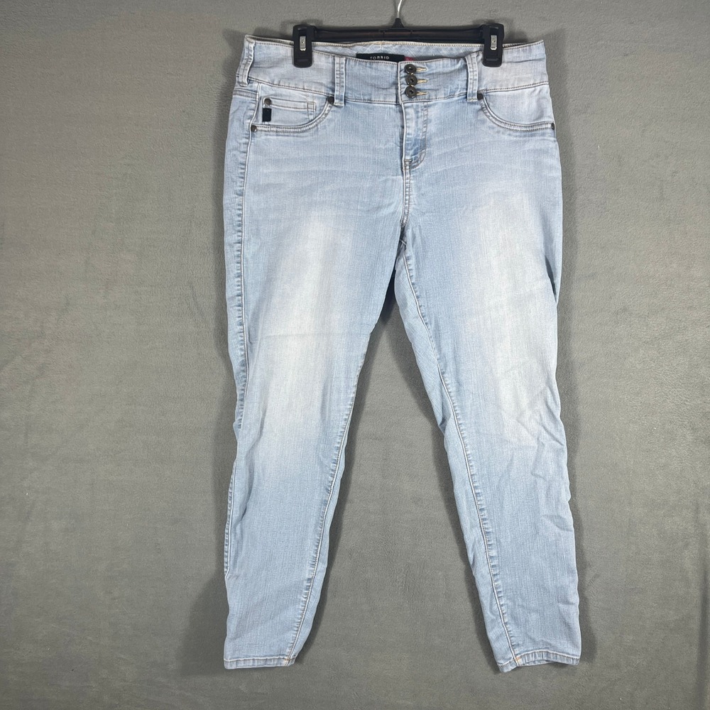 Torrid Womens Jeans 16R Light Wash Skinny High Rise Triple Button Closure